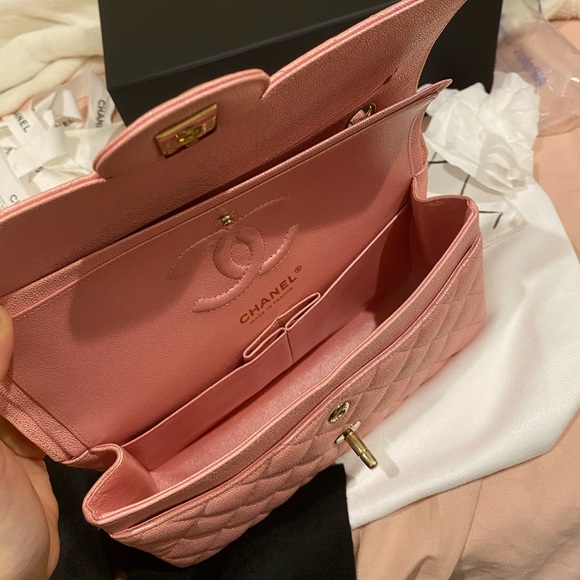 ❌SOLD❌ CHANEL 19S Iridescent Pink Caviar Small CF - Picture 10 of 15